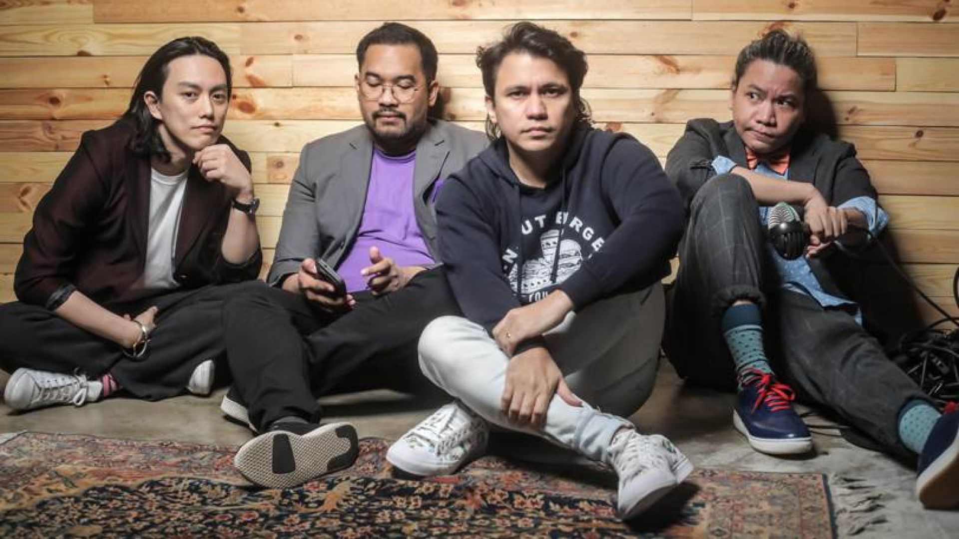 Sponge Cola puts a refreshing spin on romance with new song “Labis-labis”