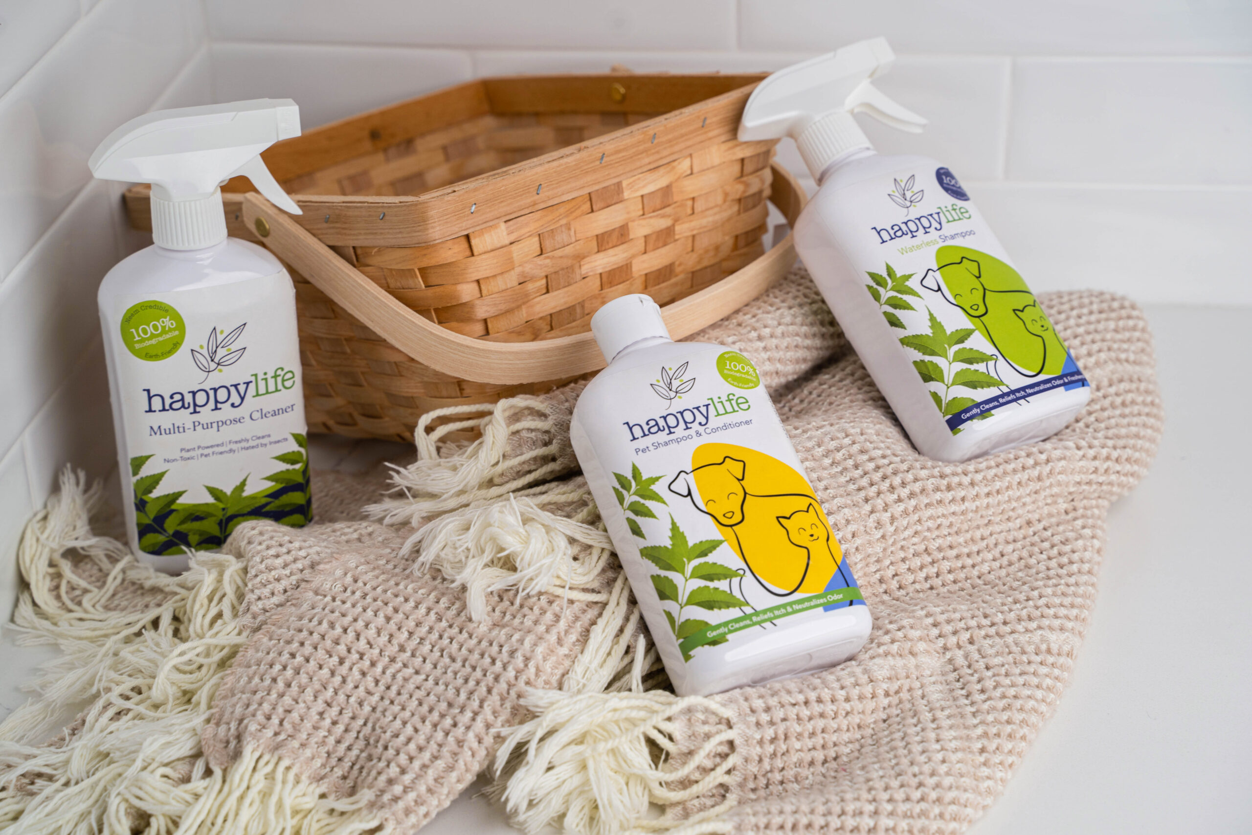 Happy Life Organics ( HLO ) Launches Waterless Shampoo for Pets