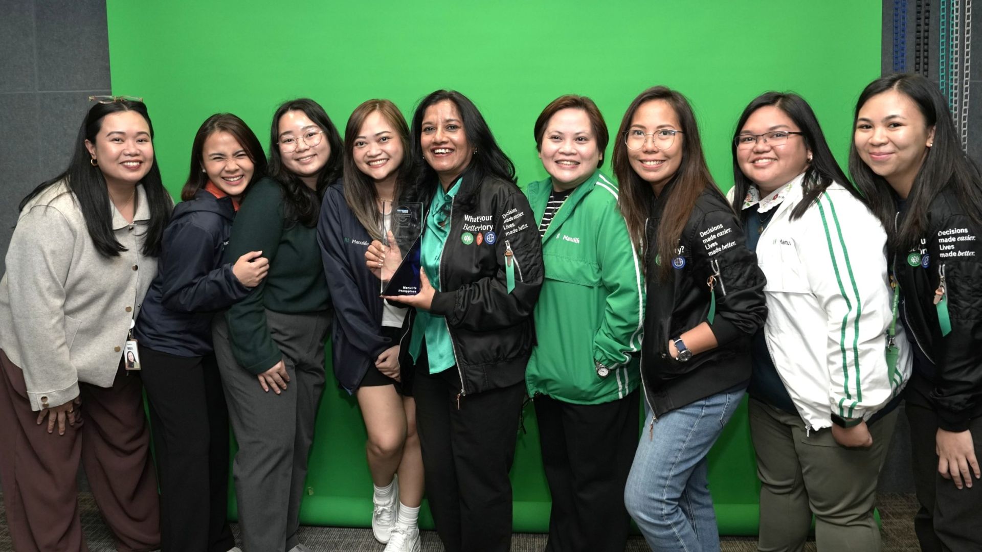 Manulife Philippines Wins Most Creative Marketing Campaign at InsuranceAsia News Awards for Excellence